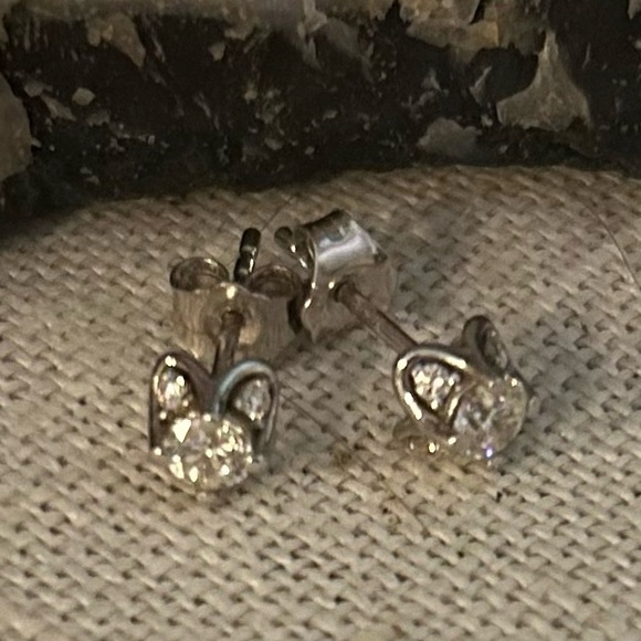 Solid 14k Natural Diamond Stud Earrings - Picture 4 of 8